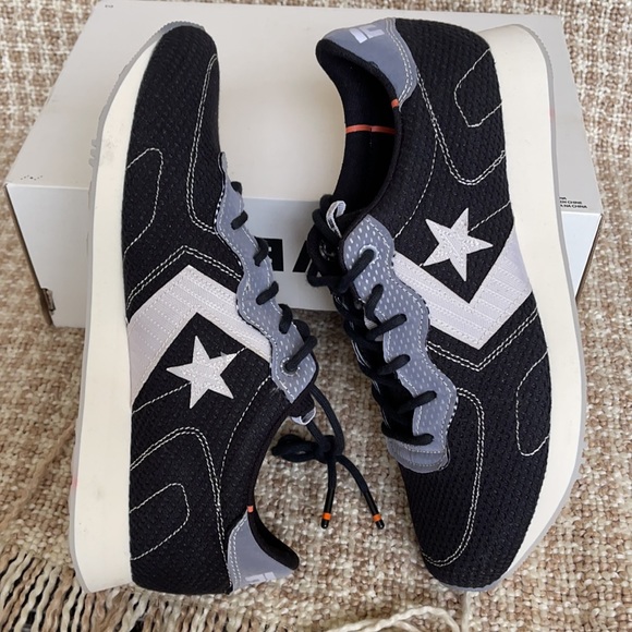 Converse Thunderbolt OX Black/Egret/Winter White MEN`S - Picture 12 of 16